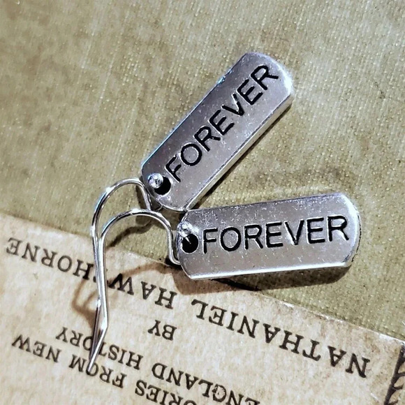 Handcrafted Forever Inspirational Word Message Carved Silver Black Earrings - Picture 1 of 9
